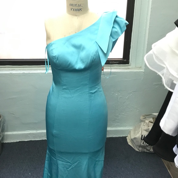 Aqua blue one shoulder gown 17201 - Picture 3 of 4