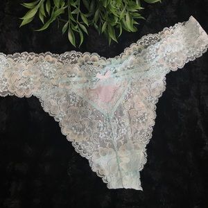 Lace and crystal V-string from VS! NWT