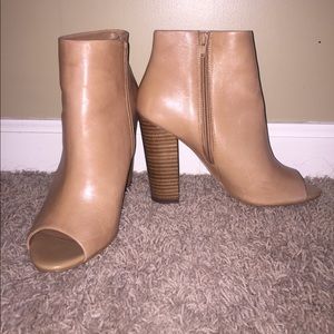 ALDO peep toe, nude leather block heels