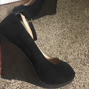 Mossimo suede peep toe wedges