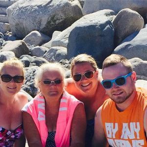 Meet your Posher, Danielle