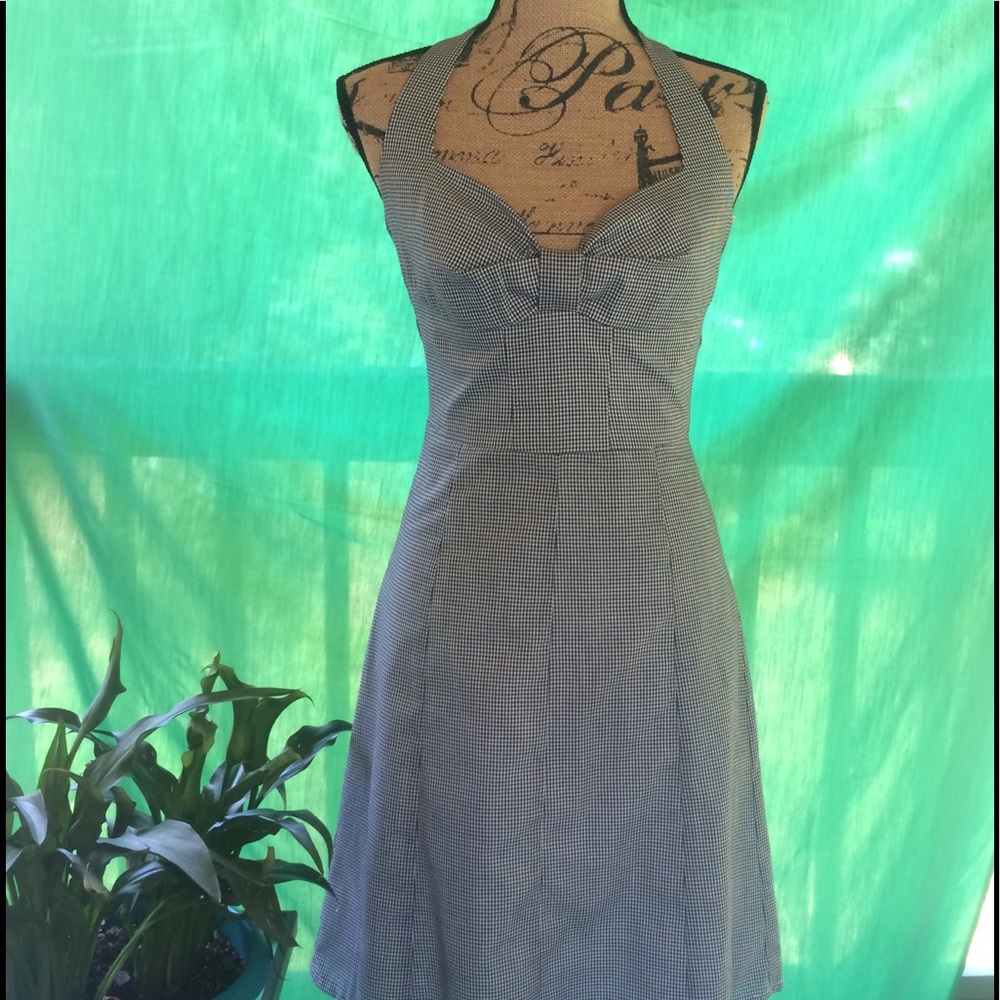 MODA INTERNATIONAL HALTER DRESS