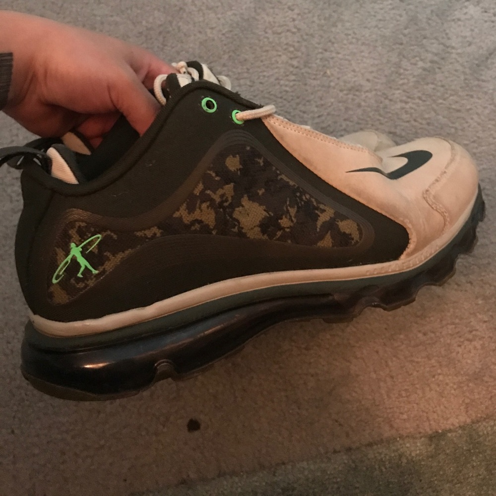 Nike camo griffeys