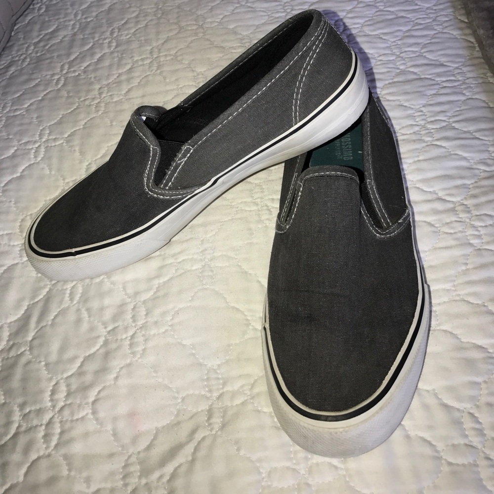 ❌SOLD❌MOSSIMO slip ons