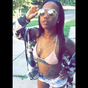 Meet your Posher, Deasia