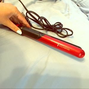 Remington hair straightener