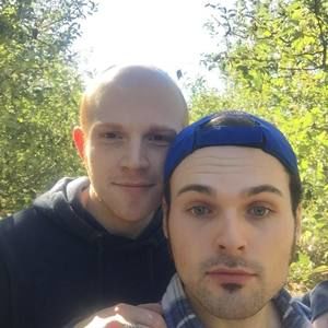 Meet your Posher, Joshua