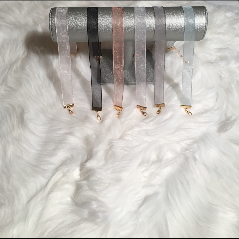 Sheer Choker Set