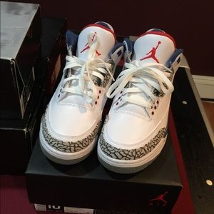 Air Jordan 3 True Blue