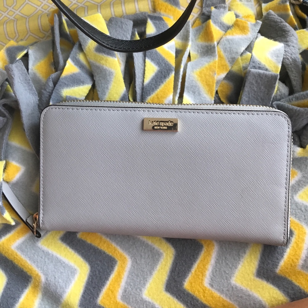 Beautiful kate spade wallet