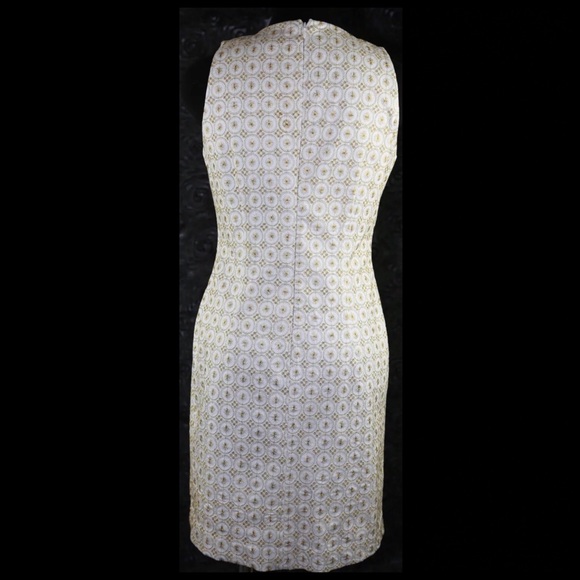 Di Vita Designer Metallic Gold Embroidery Dress - Picture 4 of 5