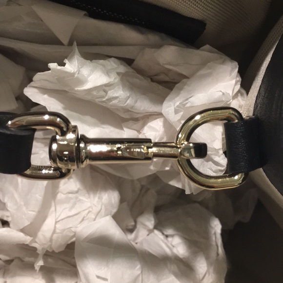 GUCCI SIGNATURE SOHO LEATHER SHOULDER BAG - Picture 4 of 8