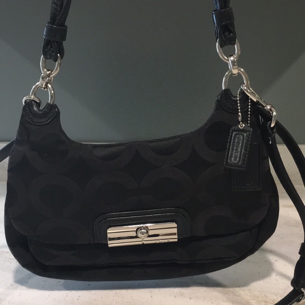 COACH Signature Shoulder Bag / Crossbody Bag