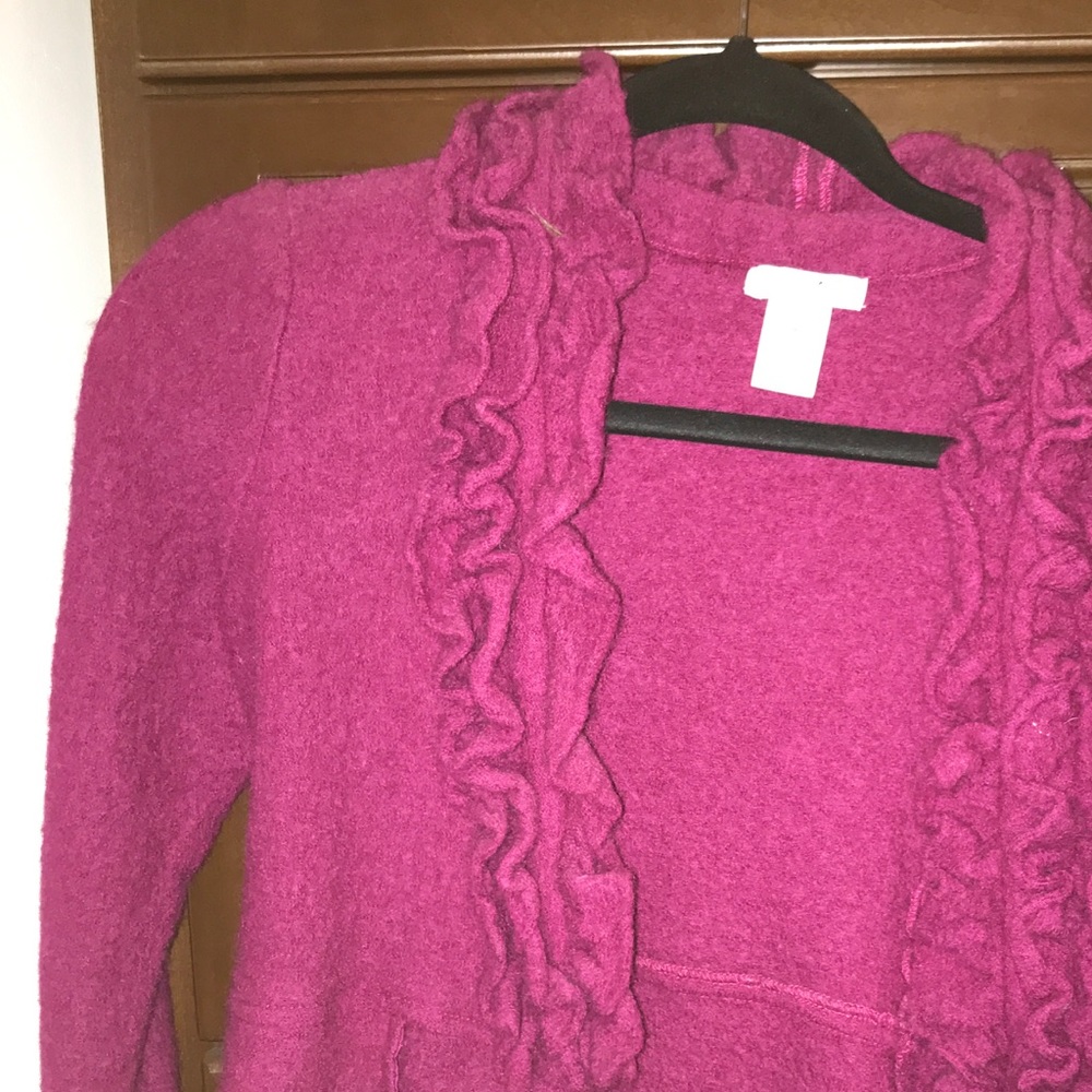 Caché sweater has only been worn 2 times