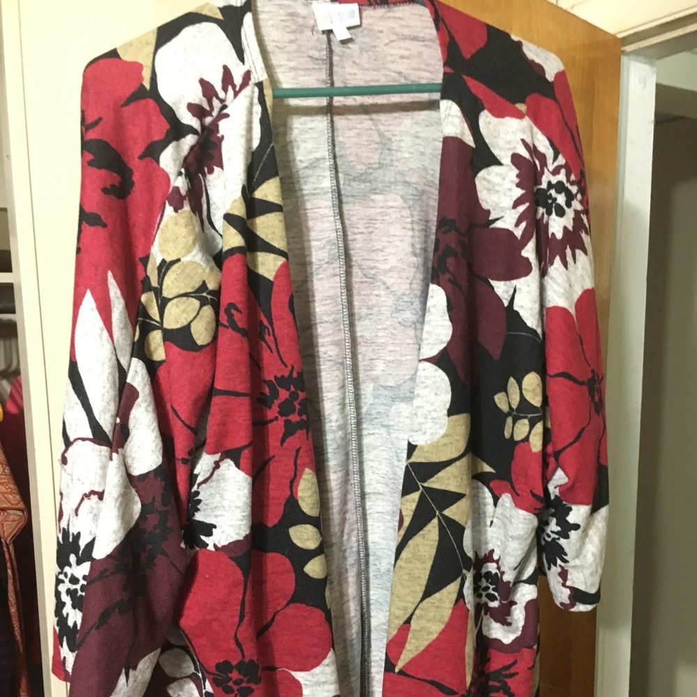 Lularoe Lindsay L - Like New!