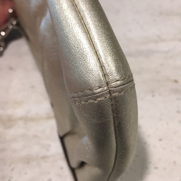 COACH - Legacy Silver Leather WRISTLET - Picture 4 of 5