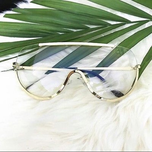 "Clearly Gorgeous" Oversized Retro Shield Shades - Picture 2 of 3