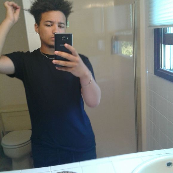 Meet your Posher, Ben - Picture 1 of 1