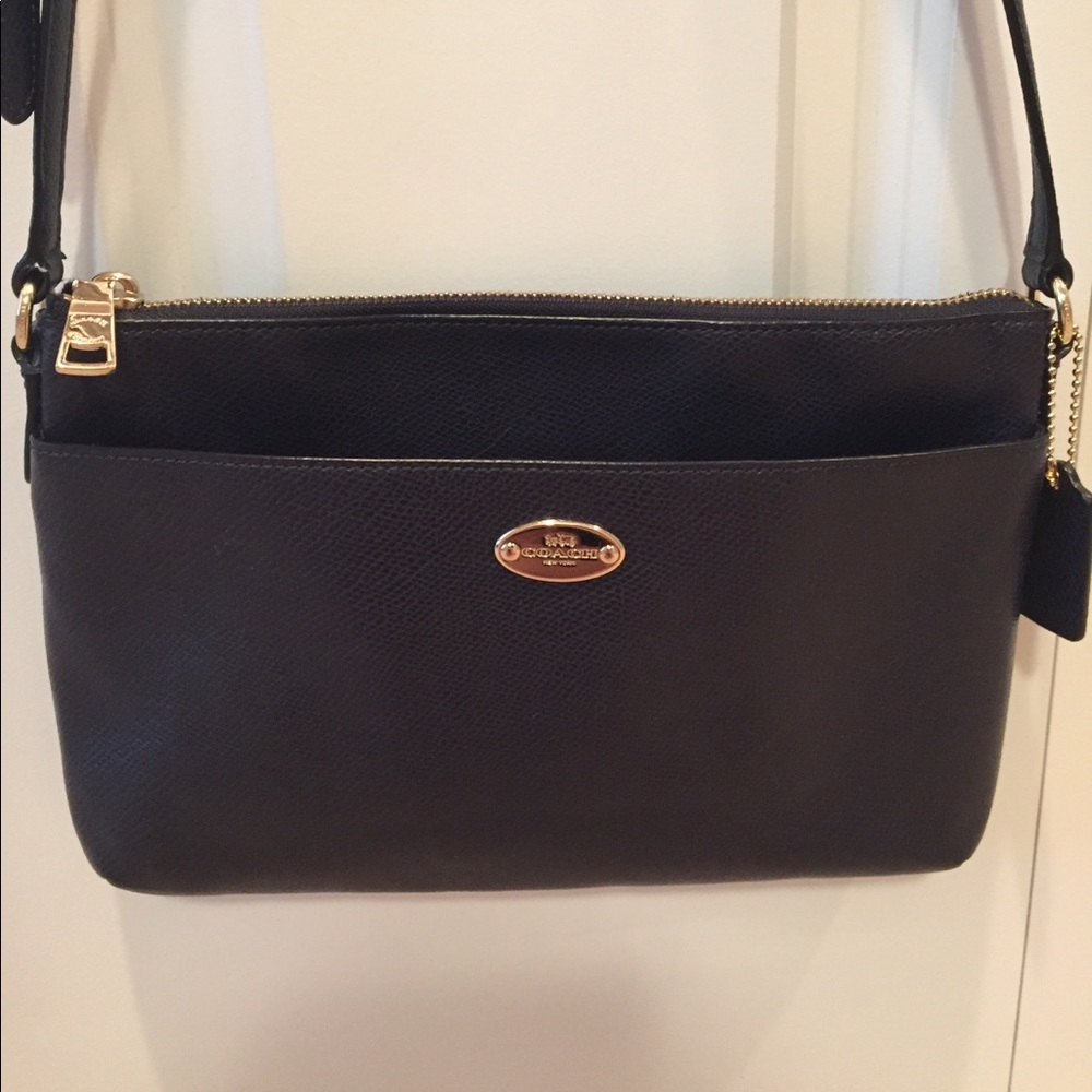 Coach crossbody - Picture 2 of 6