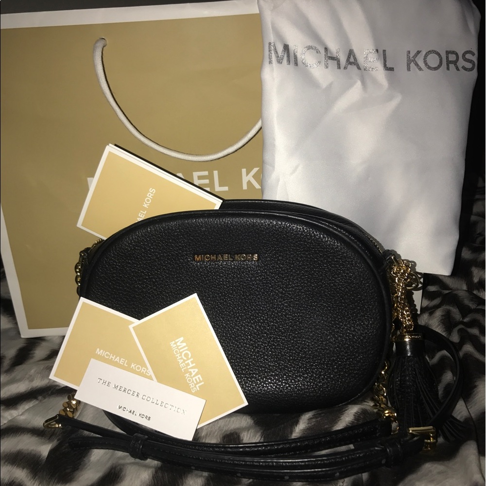 Black Michael Kors Crossbody