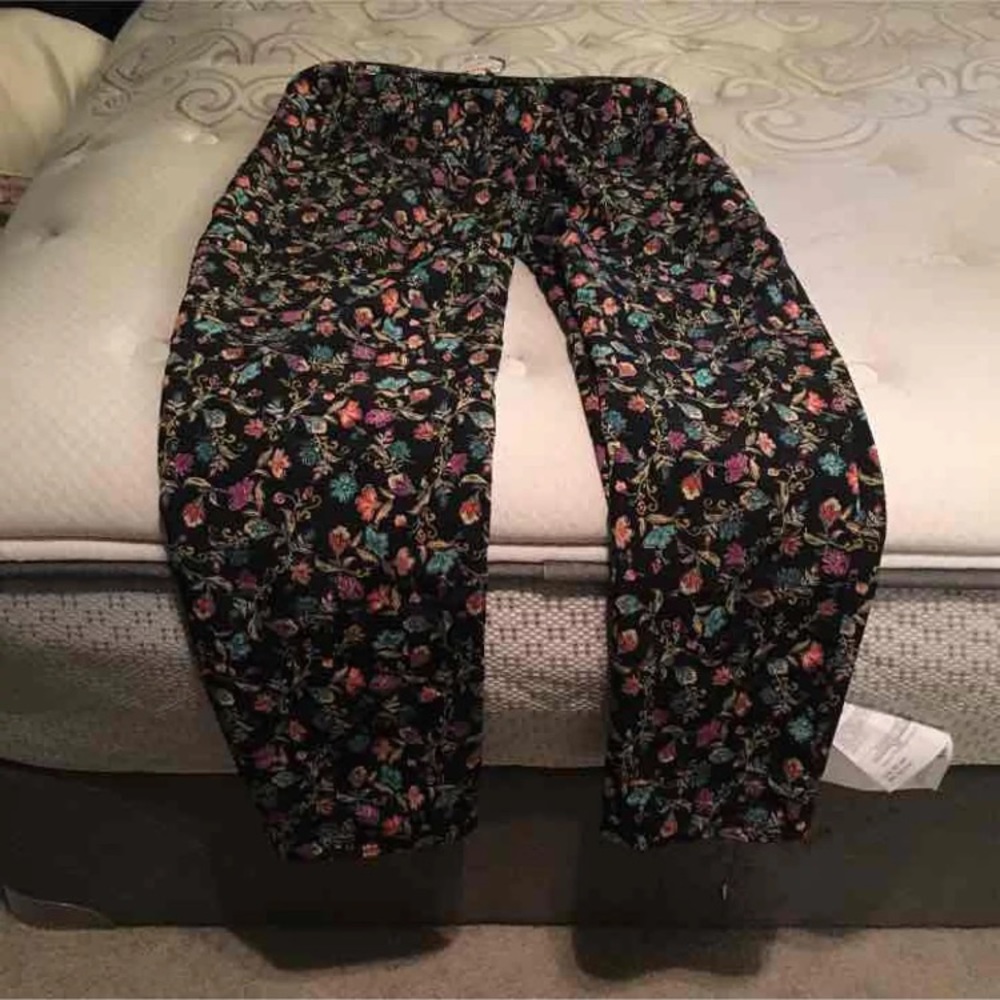 Brand new flowy flower pants