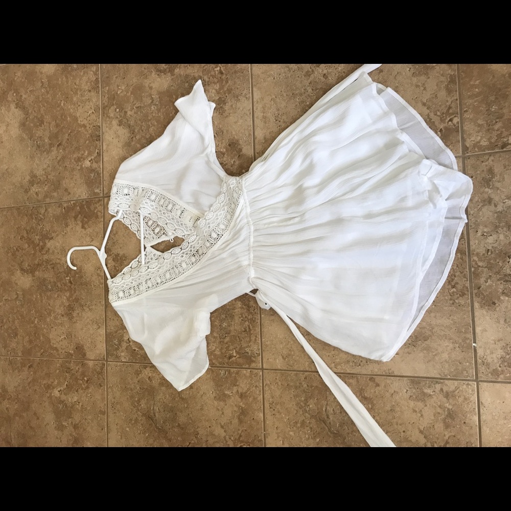 White romper lace detail nwt