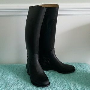 Rubber riding boots