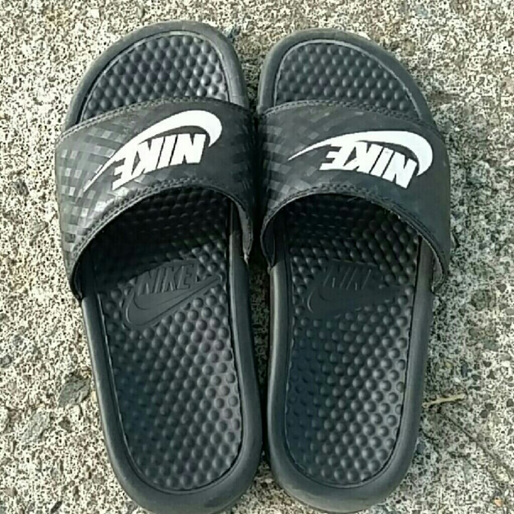 Nike slides