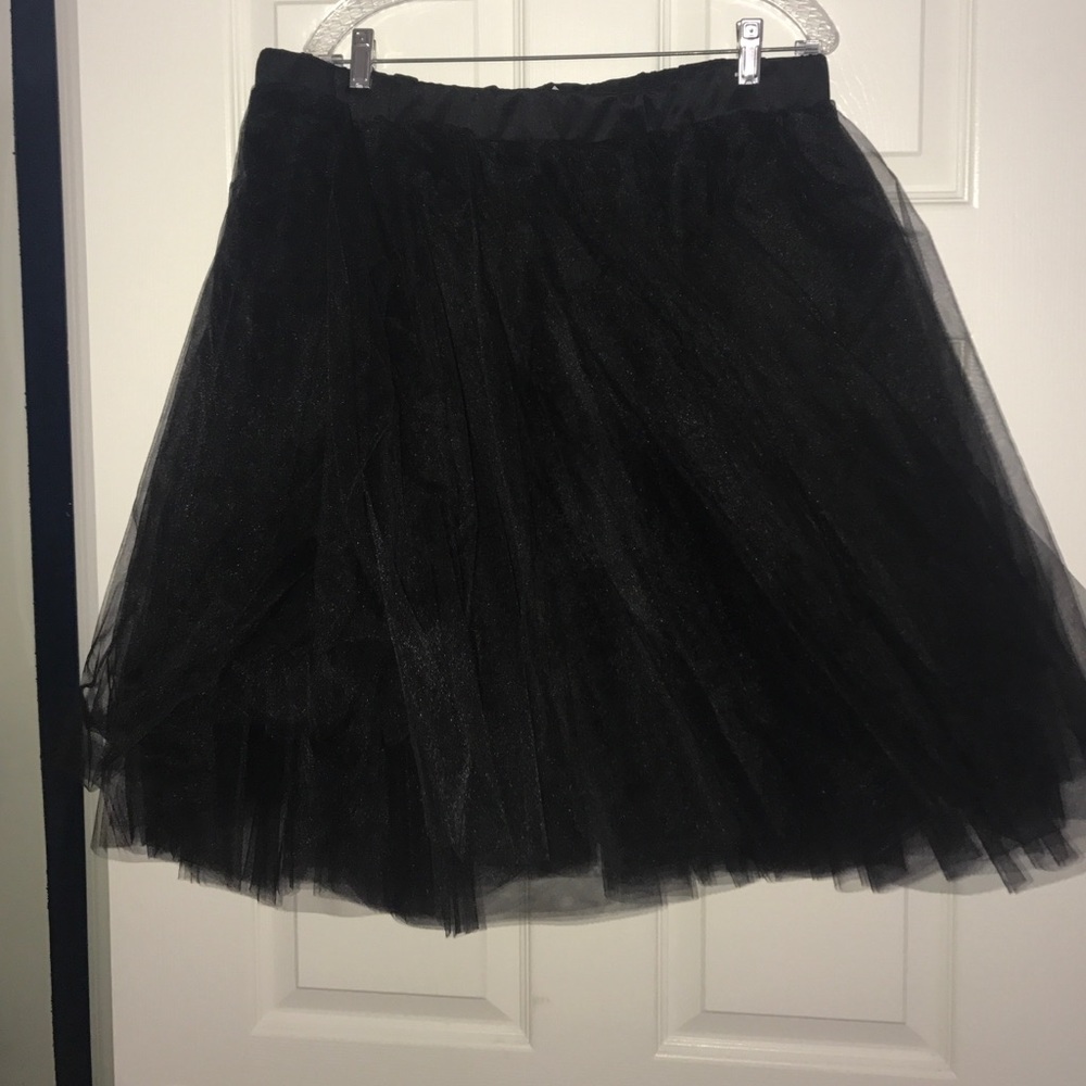 Black tutu midi skirt