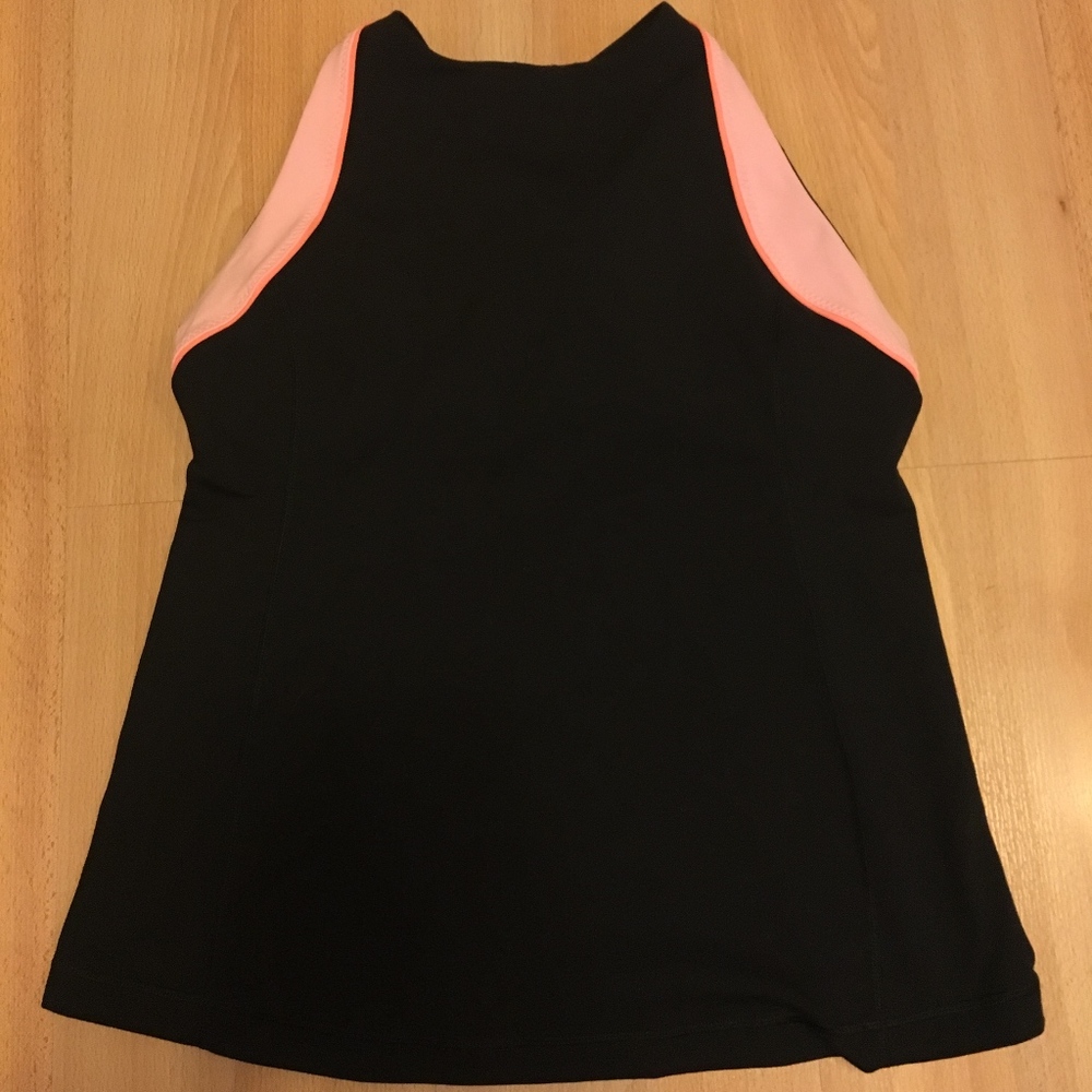 *SOLD*Lululemon Black/Peach criss cross back tank