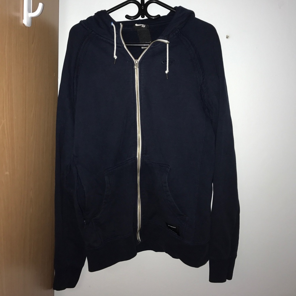 Nike SB zip up sweater