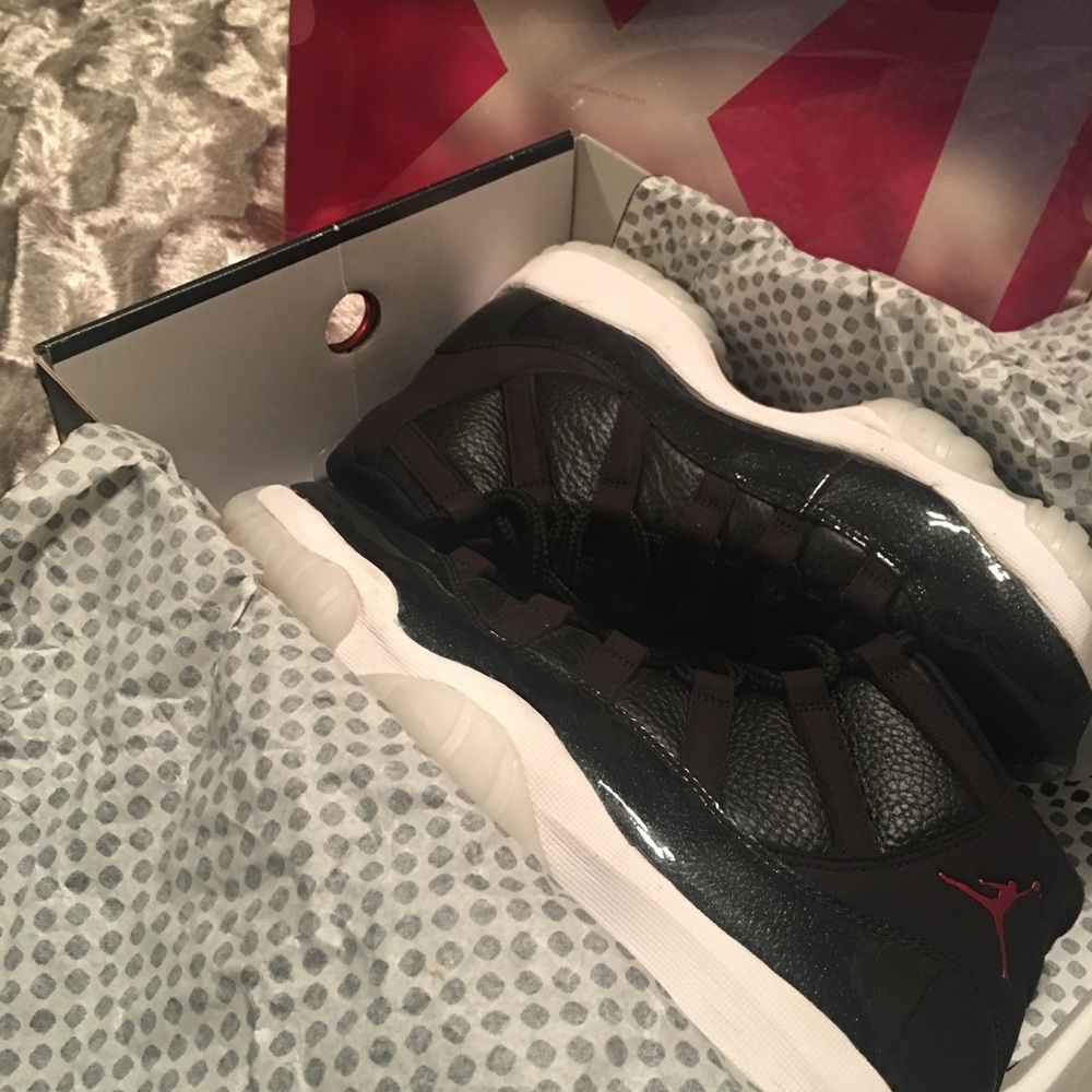 Air Jordan "72-10" Retro 11