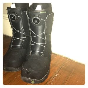 Burton highline snowboarding boots