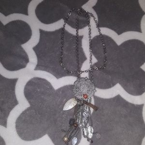 Free-spirited necklace