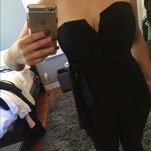 Small strapless black jumper