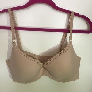 Nude Angels secret embrace bra Victoria secret 36C