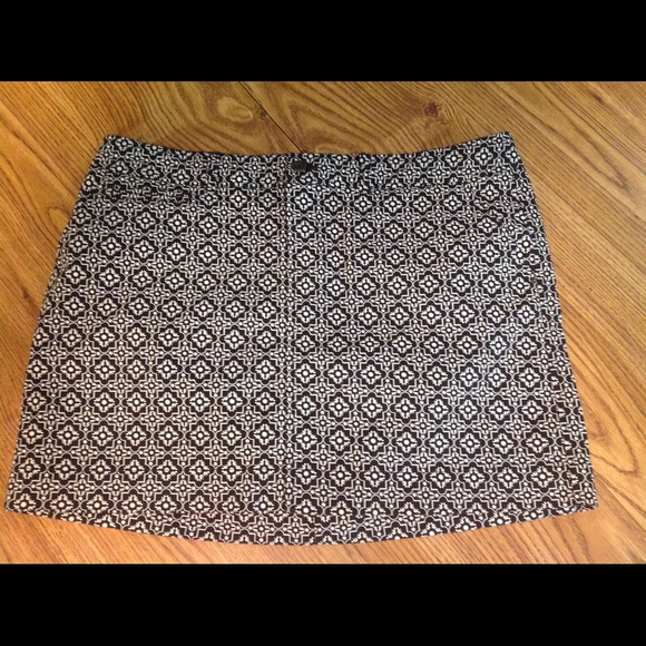 Old Navy Dresses & Skirts - Old Navy skirt 14