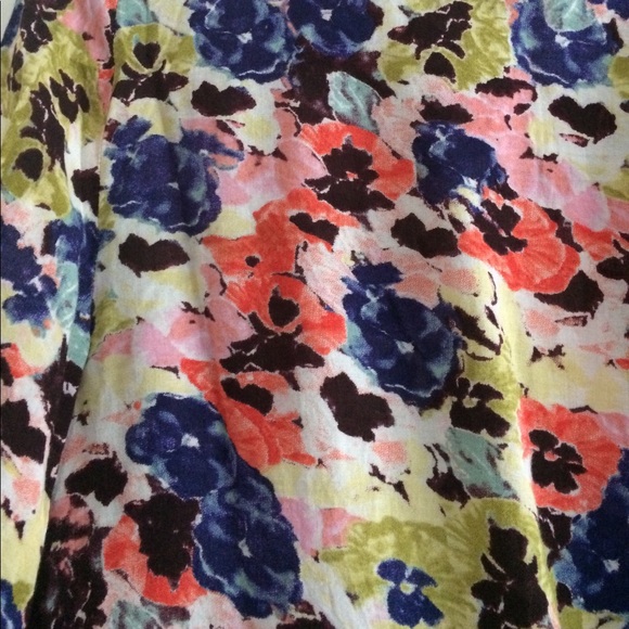 Maeve Floral Pansy top - Picture 4 of 4