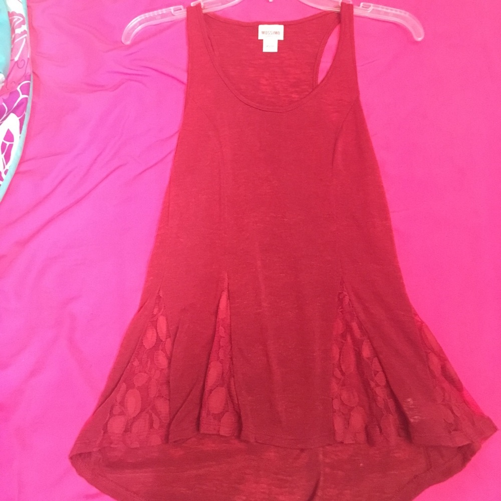 Maroon tank