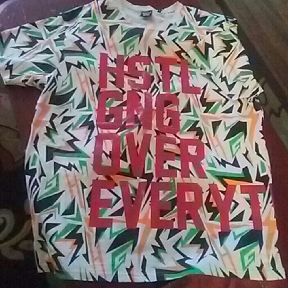 Hustle Gang Red Print hustle logo