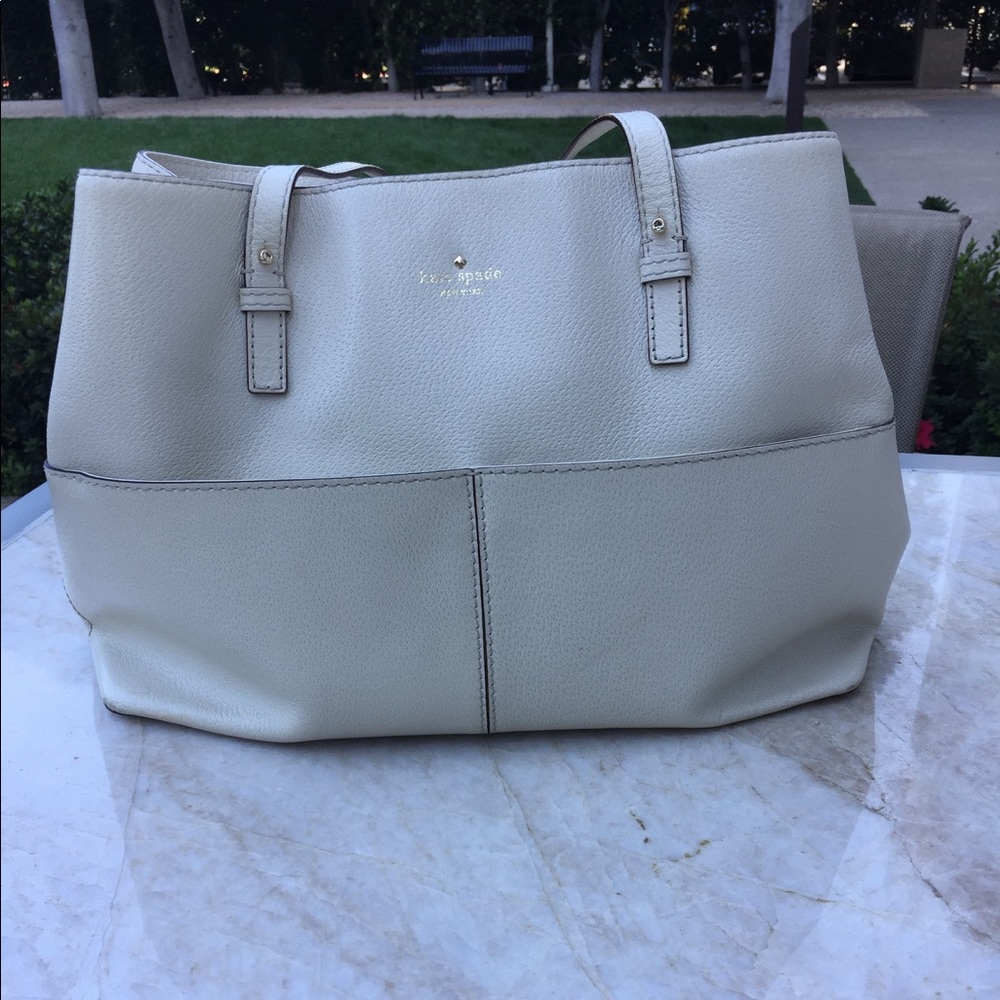 Kate Spade New York tote (Large)