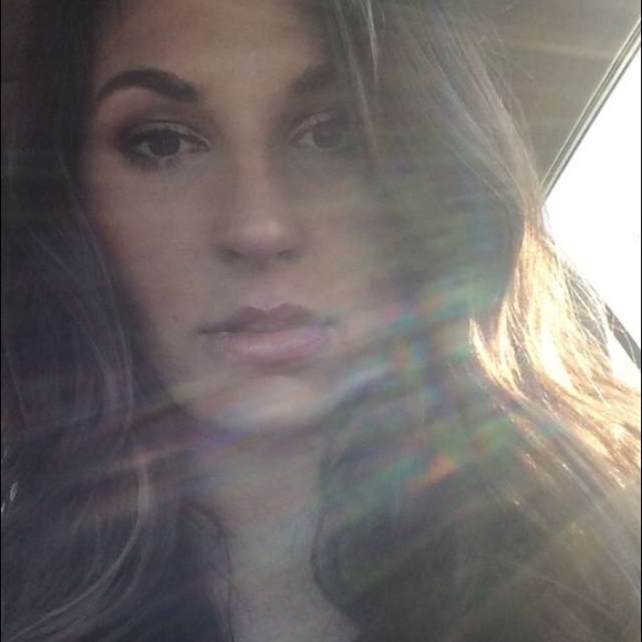 Meet your Posher, Sarah - Picture 5 of 8