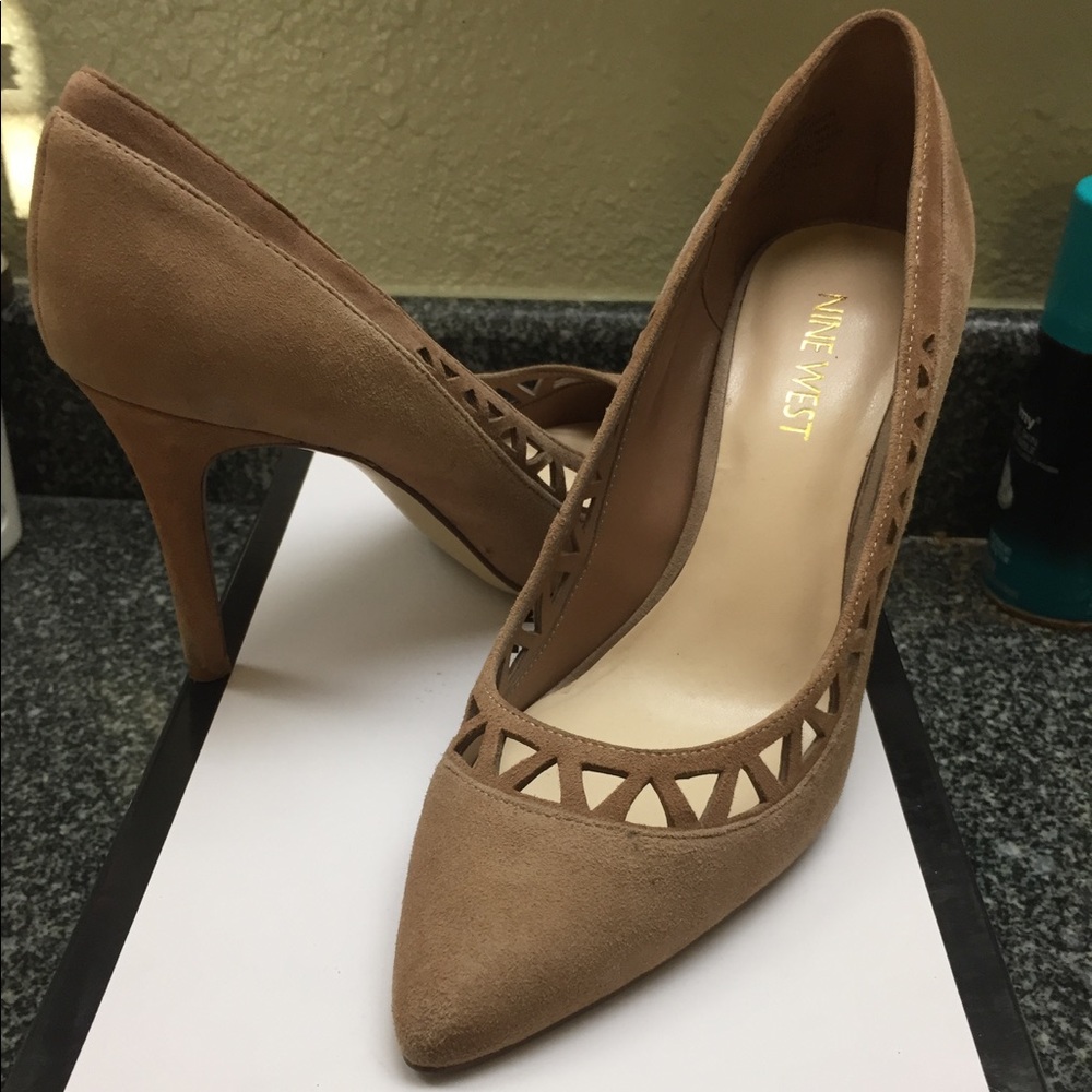 Nine West Nude Suede Dress Pump