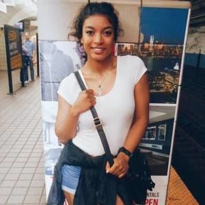 Meet your Posher, Japhia