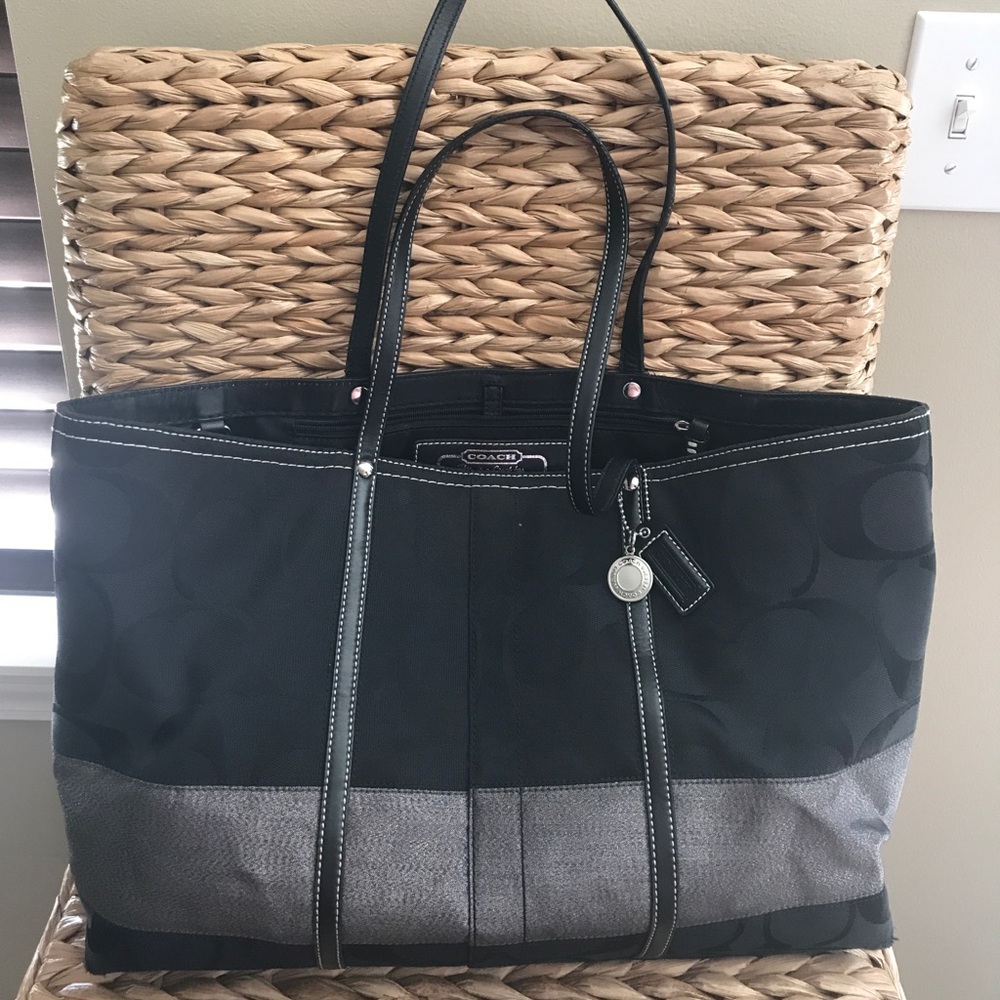 Coach signature C bag