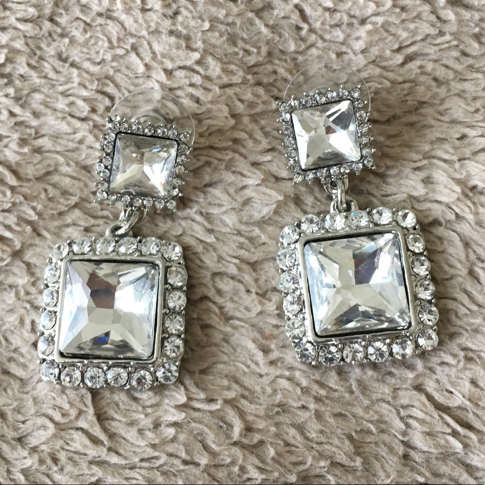 STATEMENT EARRINGS-faux diamond