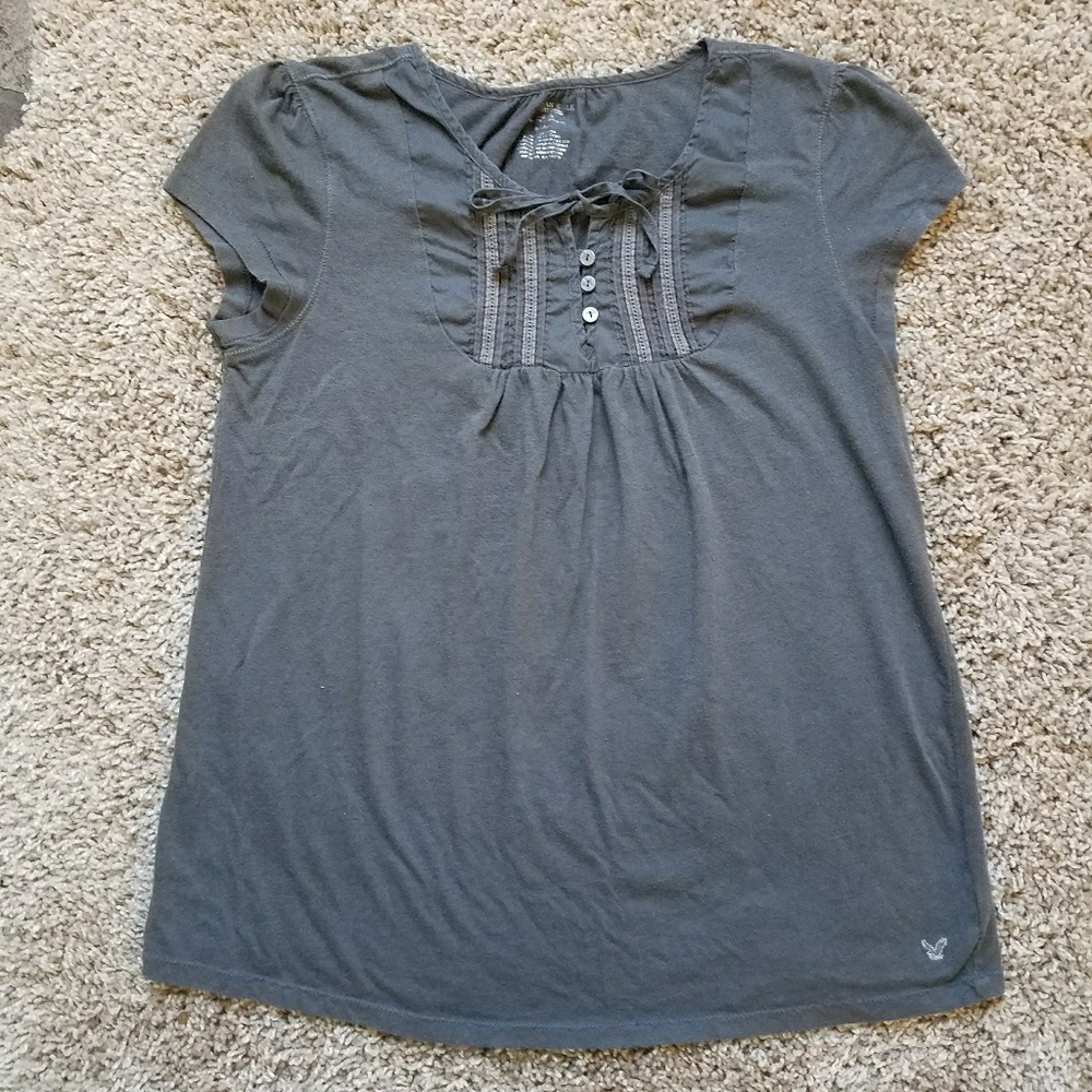 AEO Capped sleeve T with tie front and buttons