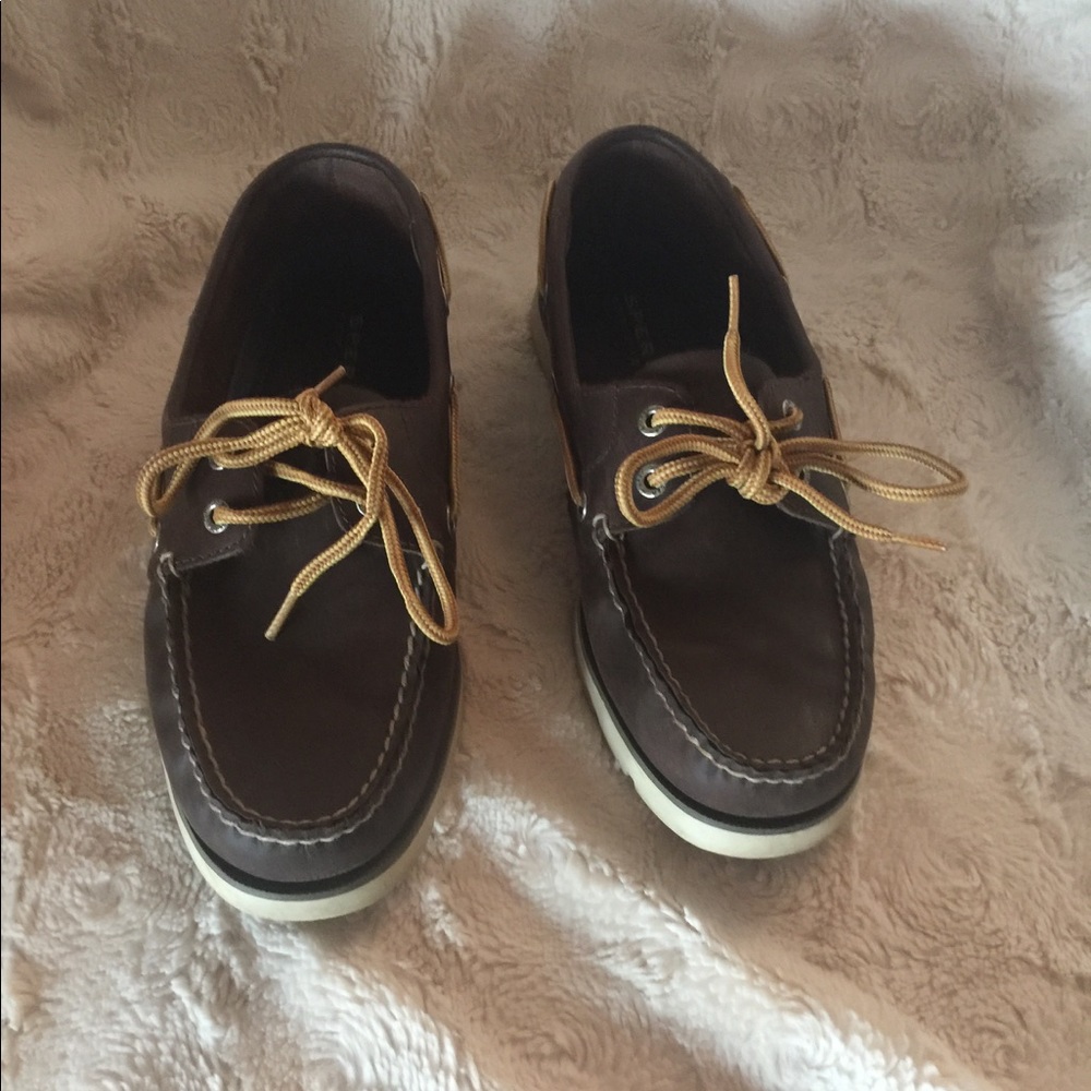 Sperry. Leather. Excellent condition!
