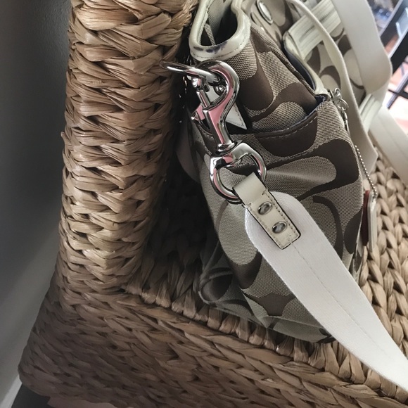 Coach signature C diaper bag - Picture 6 of 6