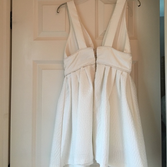 White baby doll dress - Picture 2 of 3